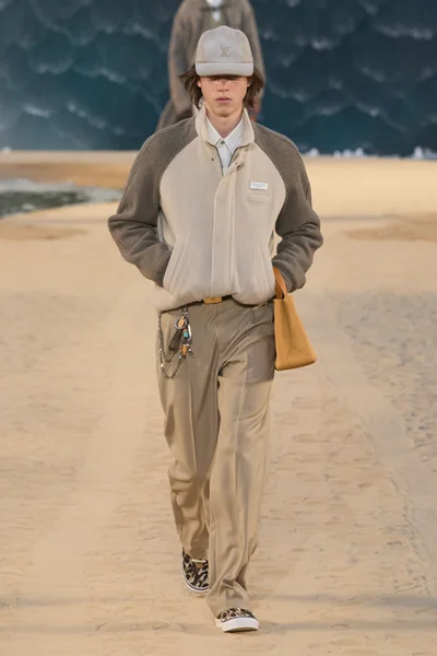Look 39